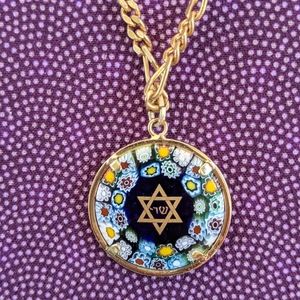 Murano glass Star of David pendant necklace